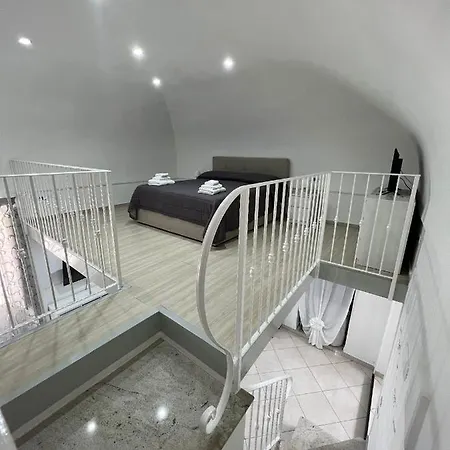 Azalea Apartment *